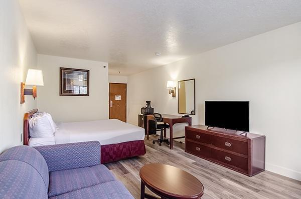 Americas Best Value Inn & Suites Ft Collins E At I-25 Fort Collins Eksteriør billede