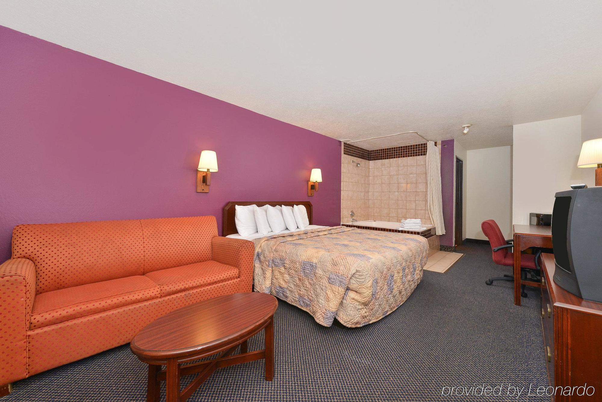 Americas Best Value Inn & Suites Ft Collins E At I-25 Fort Collins Eksteriør billede
