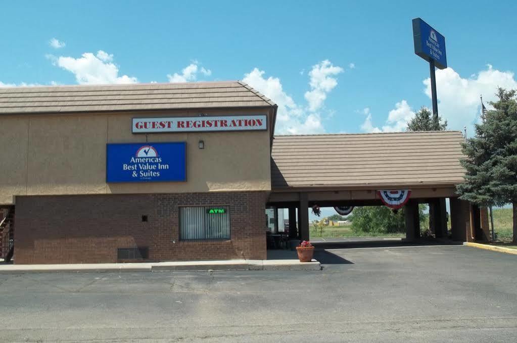 Americas Best Value Inn & Suites Ft Collins E At I-25 Fort Collins Eksteriør billede