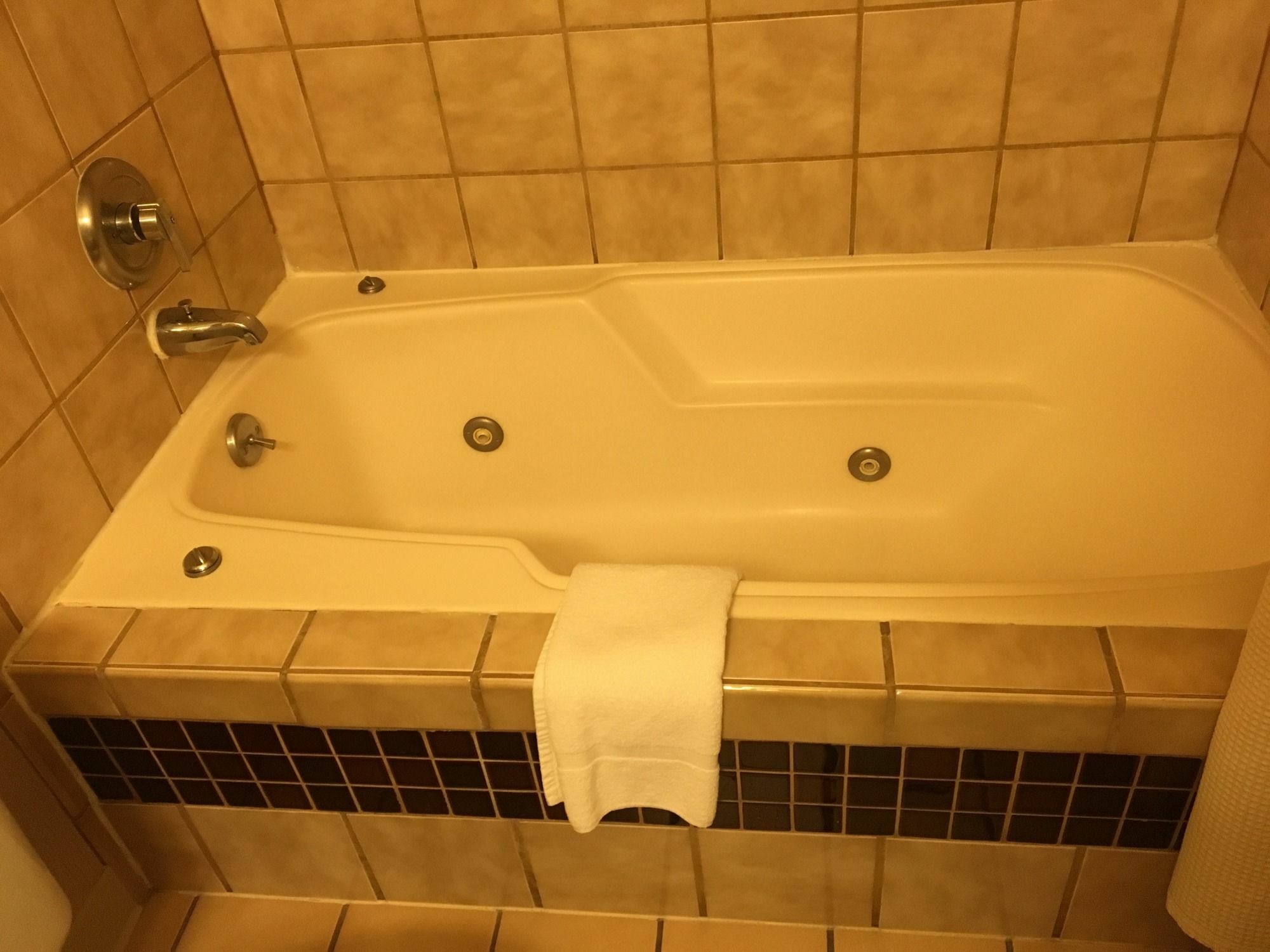 Americas Best Value Inn & Suites Ft Collins E At I-25 Fort Collins Eksteriør billede