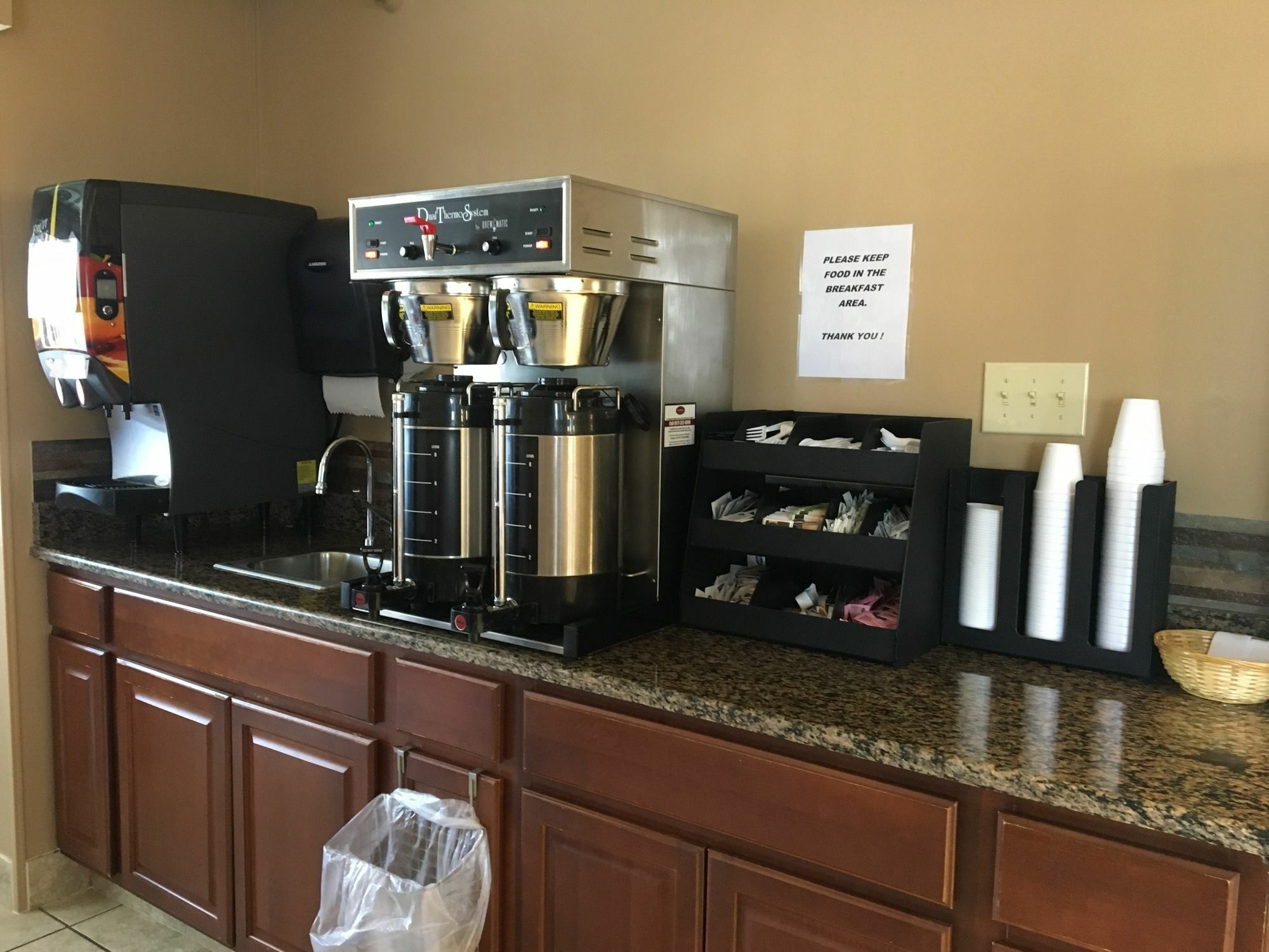 Americas Best Value Inn & Suites Ft Collins E At I-25 Fort Collins Eksteriør billede