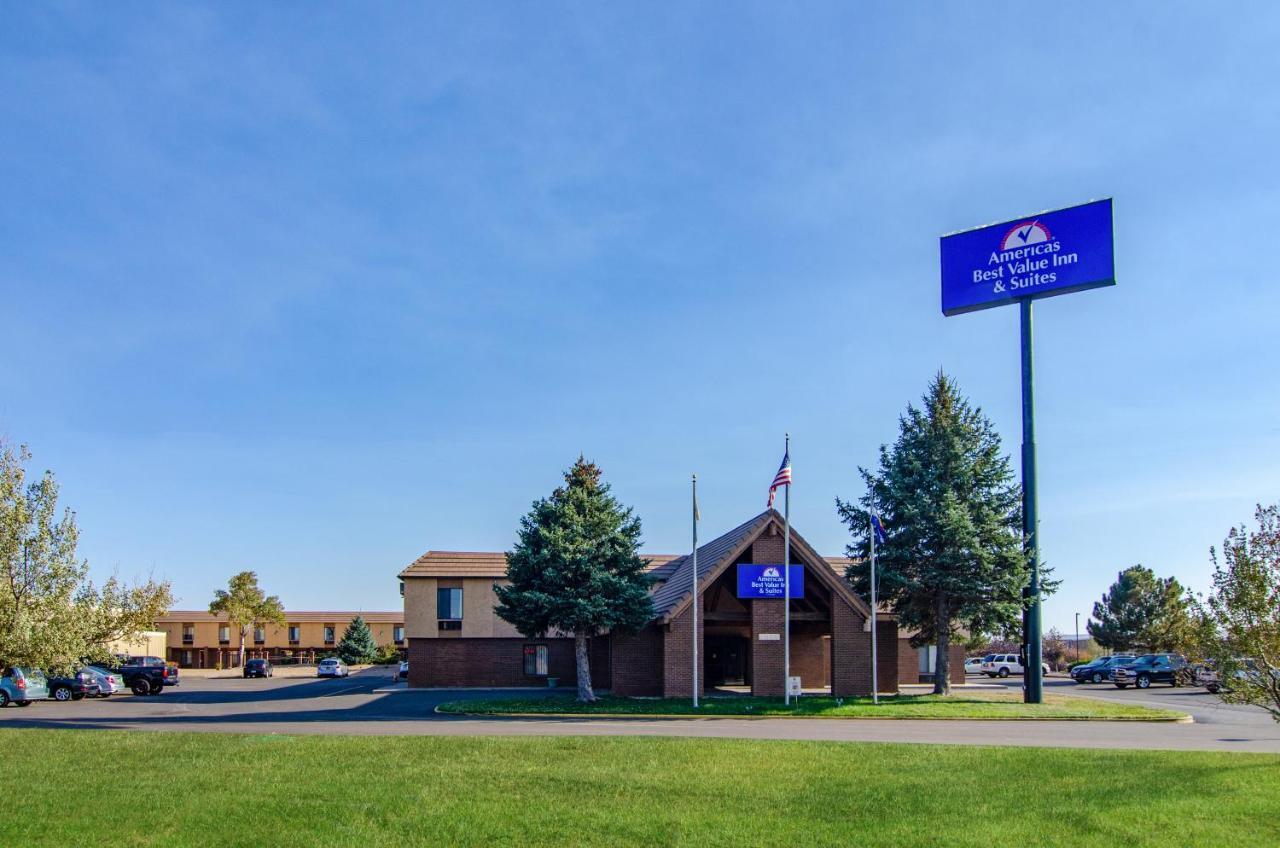 Americas Best Value Inn & Suites Ft Collins E At I-25 Fort Collins Eksteriør billede